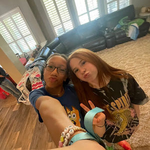 Meet your Posher, Addison